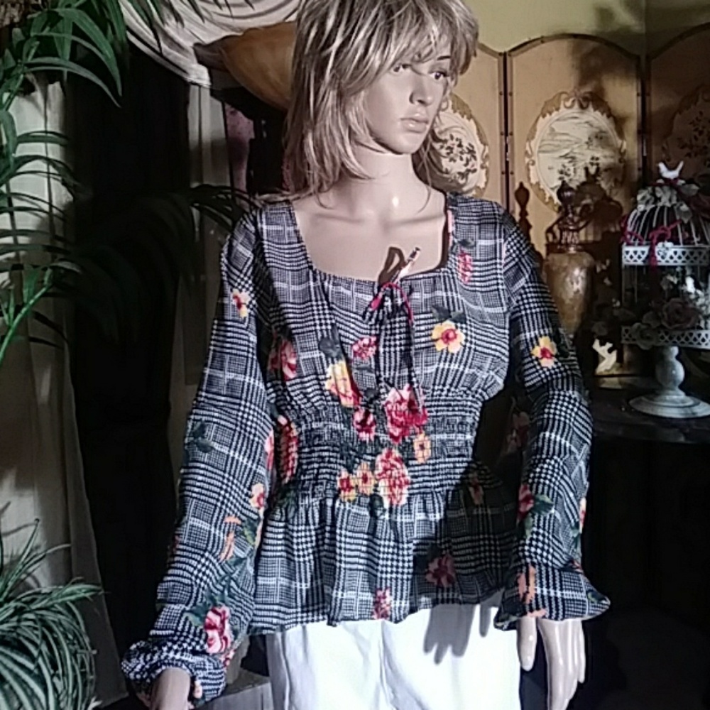HART Tapestry look, checkered top